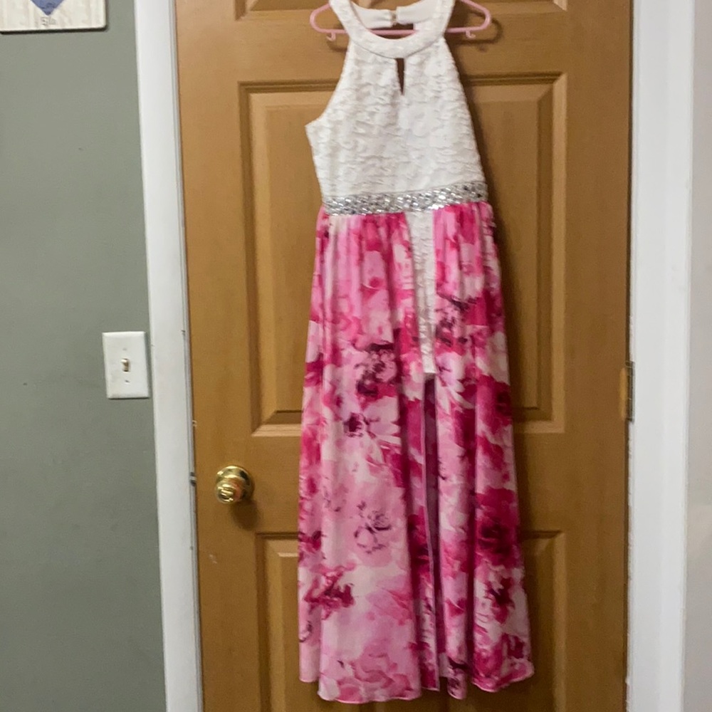 This is a cute comfy dress but it is great for outings